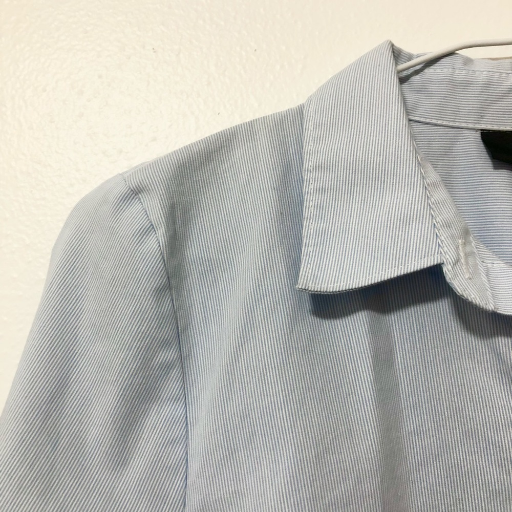 APT 9 ladies pinstripe button down blouse, soft, light gray-blue color, size 6